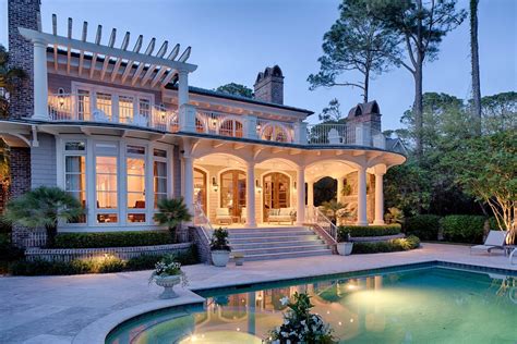 coastal homes hilton head sc.